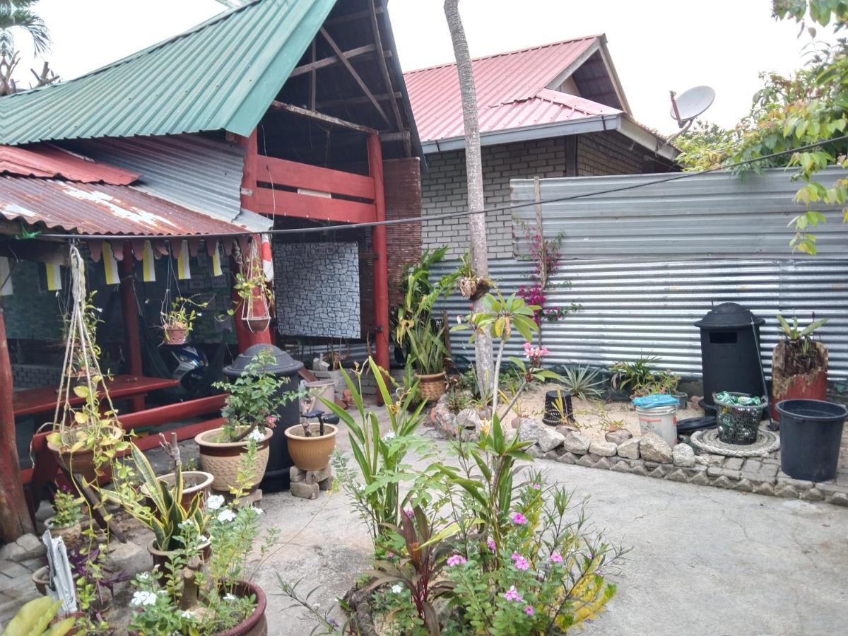 Nazri Nipah Camp Pangkor Hotel Kampung Teluk Nipah Exterior photo