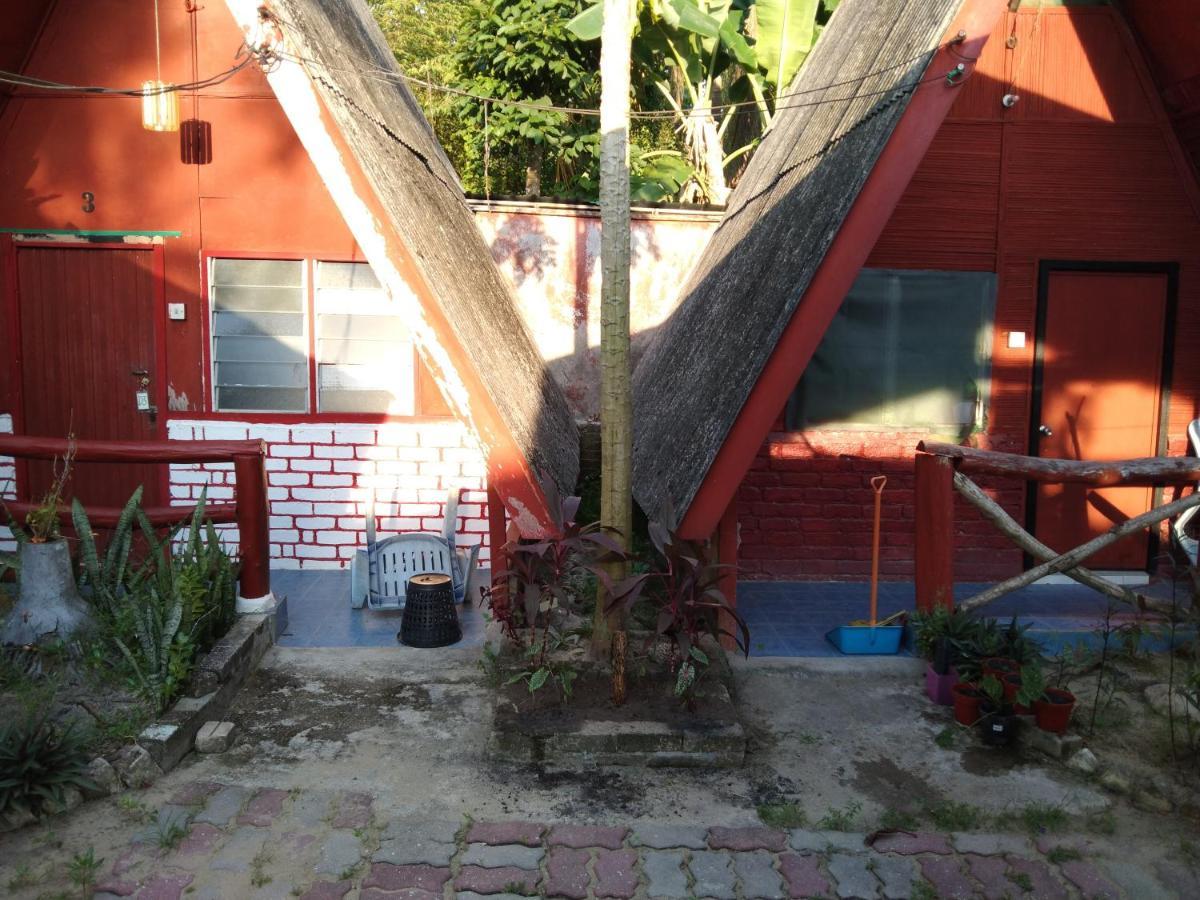 Nazri Nipah Camp Pangkor Hotel Kampung Teluk Nipah Exterior photo
