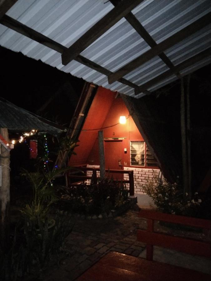 Nazri Nipah Camp Pangkor Hotel Kampung Teluk Nipah Exterior photo