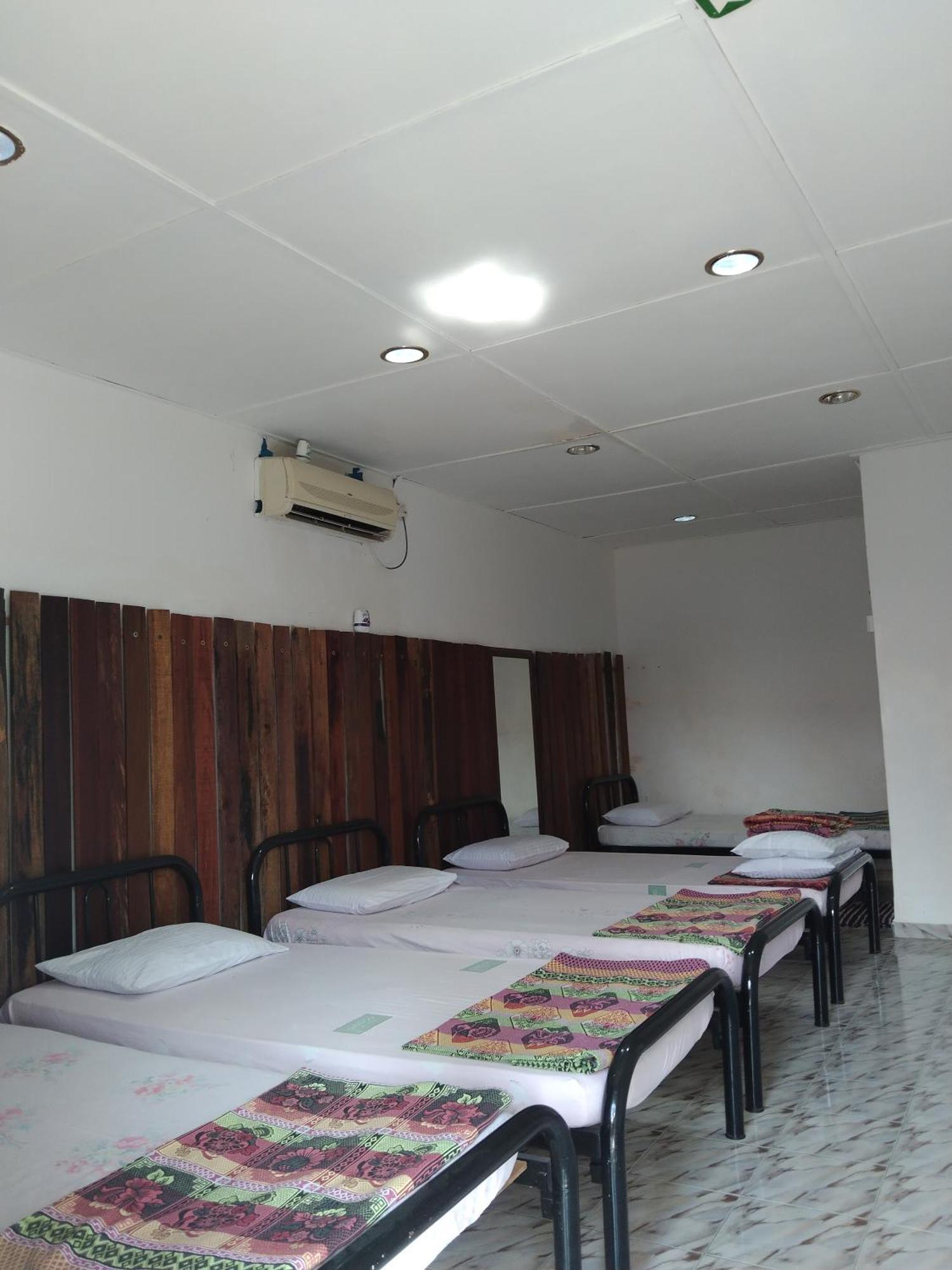 Nazri Nipah Camp Pangkor Hotel Kampung Teluk Nipah Room photo